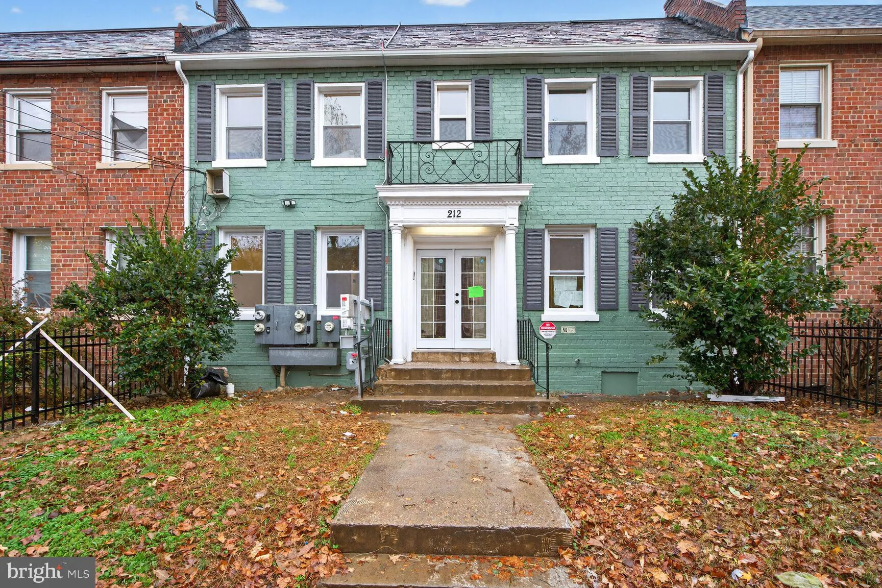212 36TH STREET, Washington, DC 20019