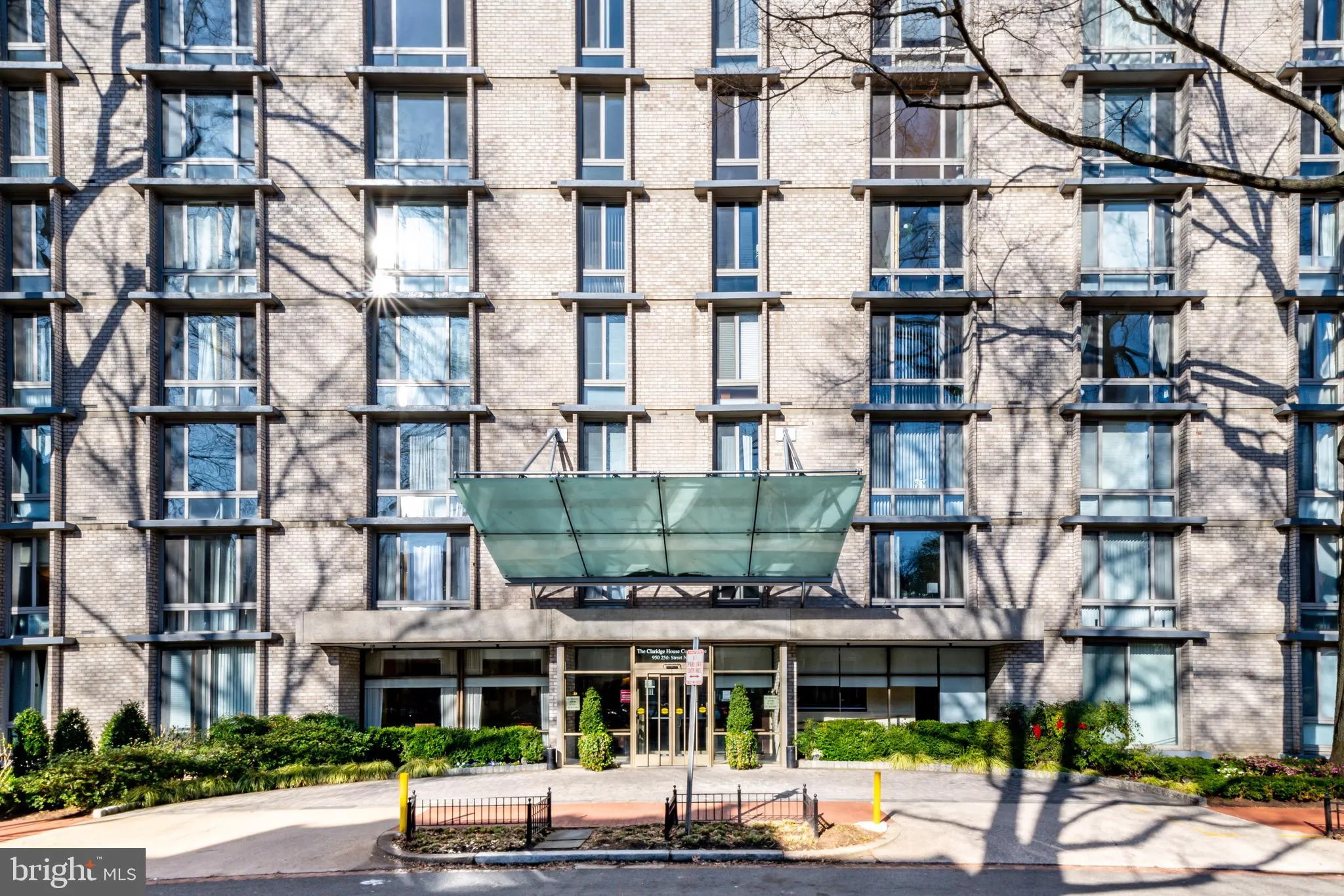 950 25TH STREET, Washington, DC 20037