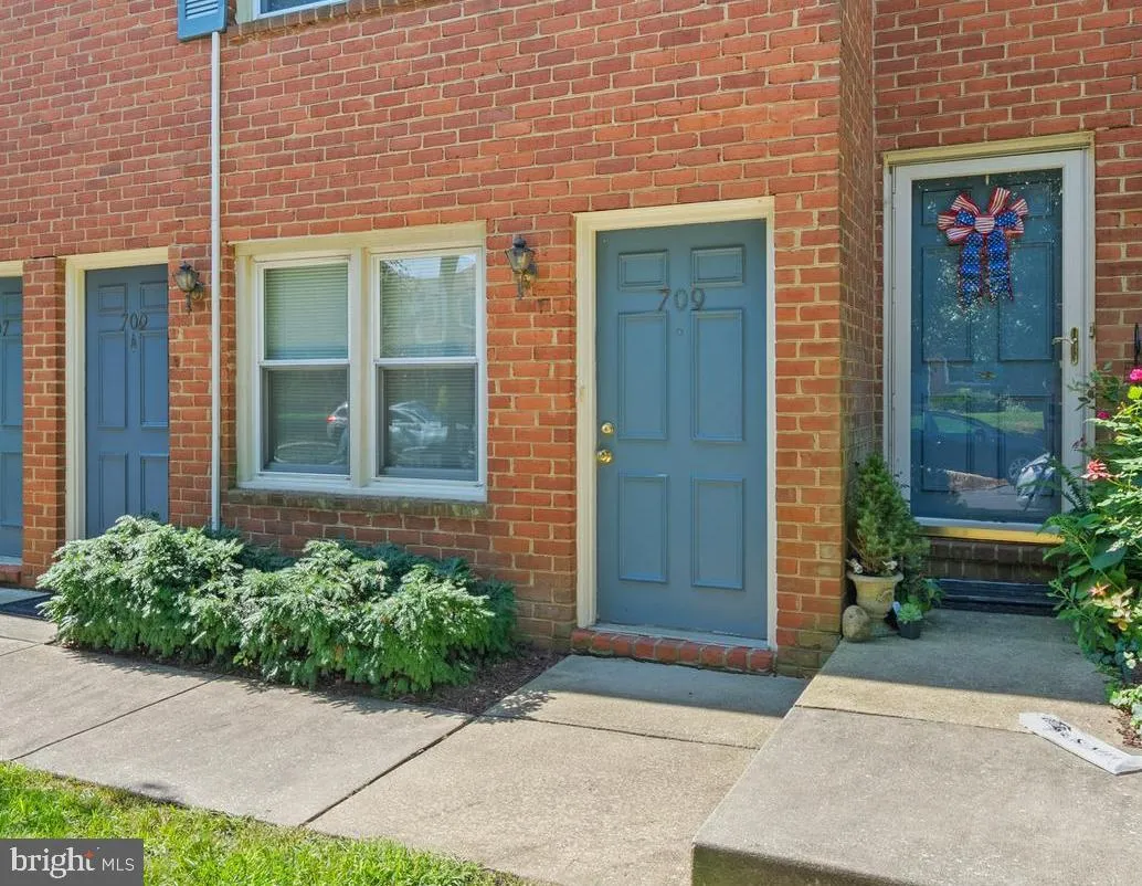 709 GLENWOOD STREET, Annapolis, MD 21401