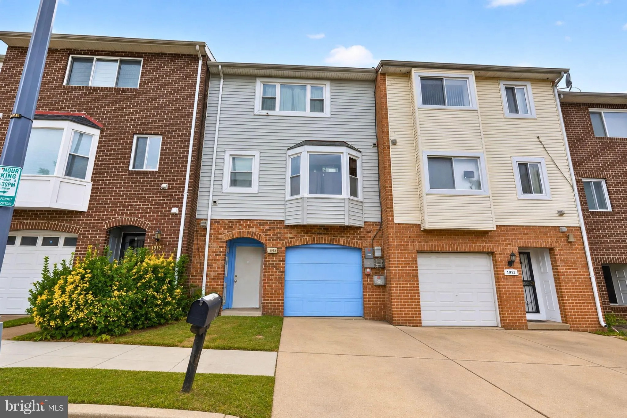1915 VALLEY TERRACE, Washington, DC 20032