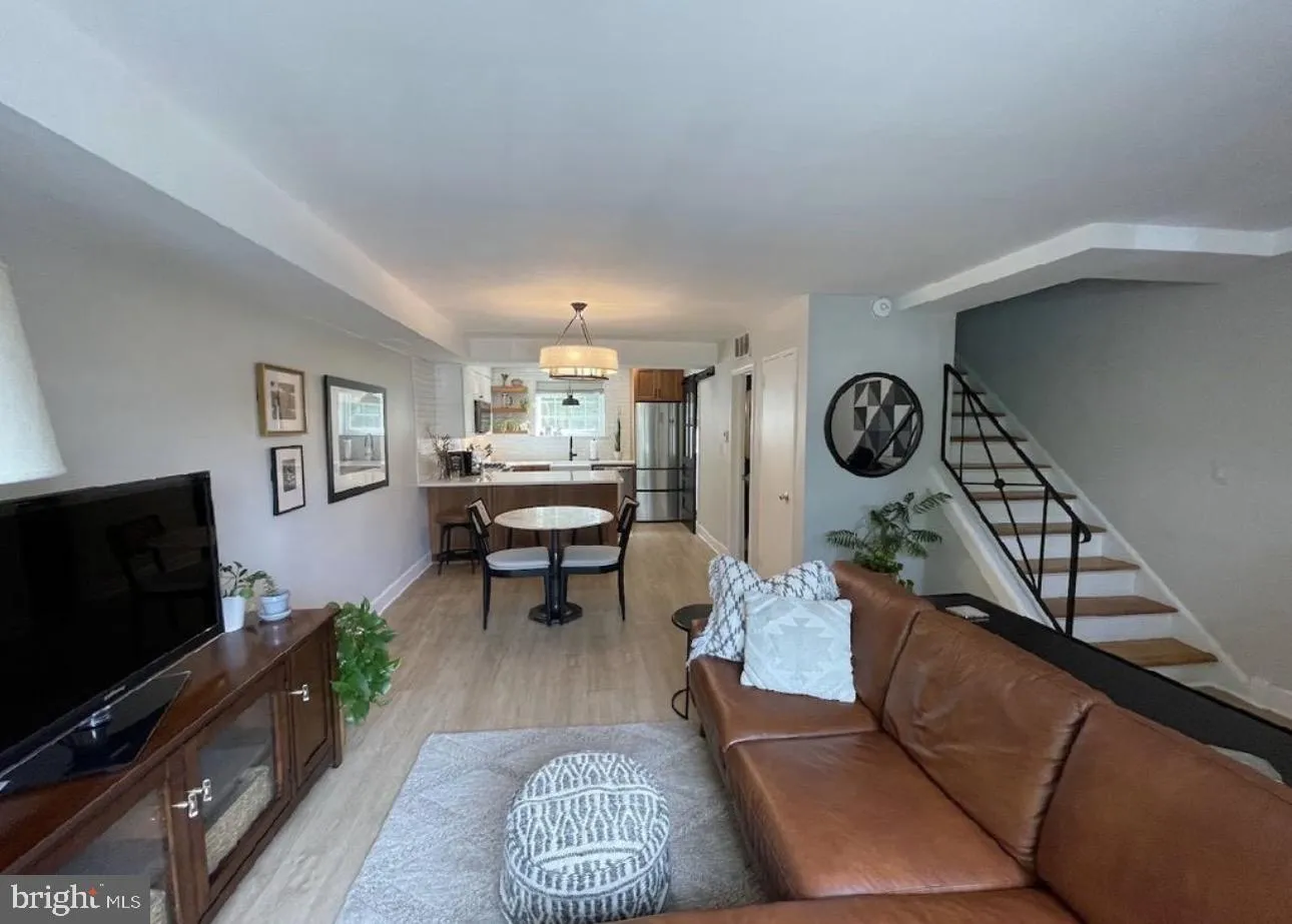 3824 JAY AVENUE, Alexandria, VA 22302