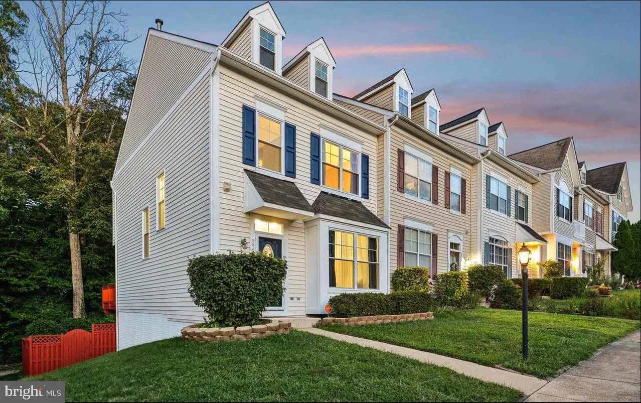 3942 HARTLAKE STREET, Woodbridge, VA 22192