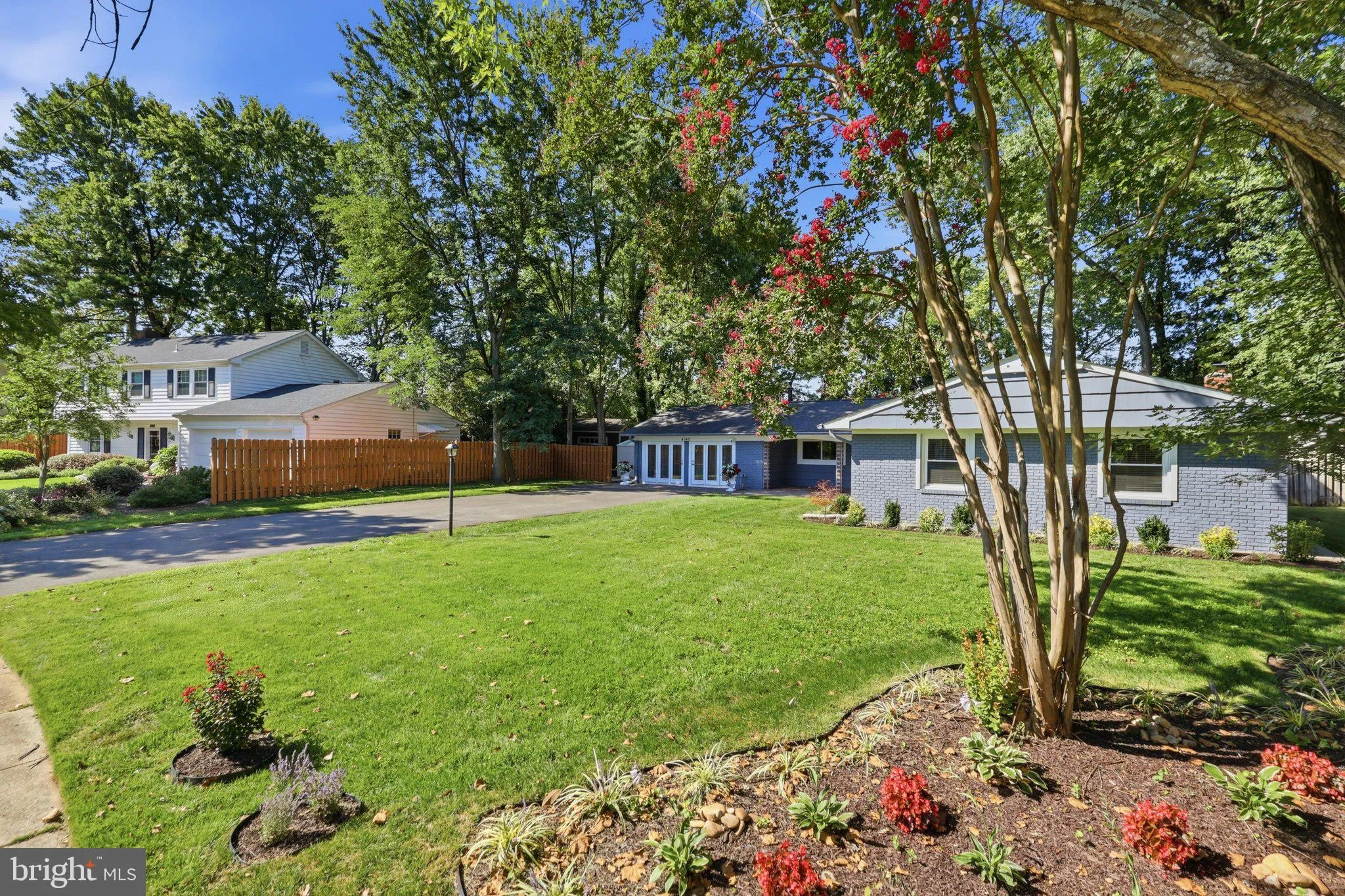 4140 POINT HOLLOW LN, Fairfax, VA 22033