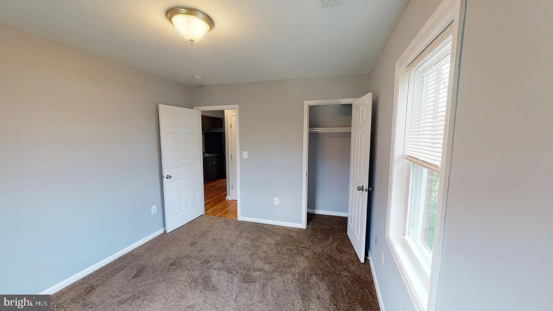 933 52ND STREET, Washington, DC 20019