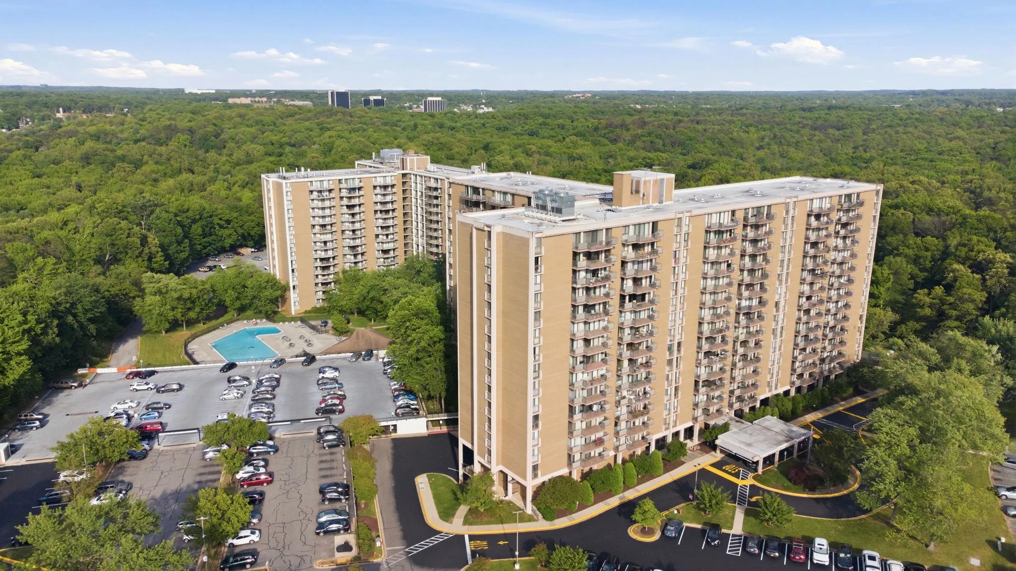 6100 WESTCHESTER PARK DRIVE, College Park, MD 20740