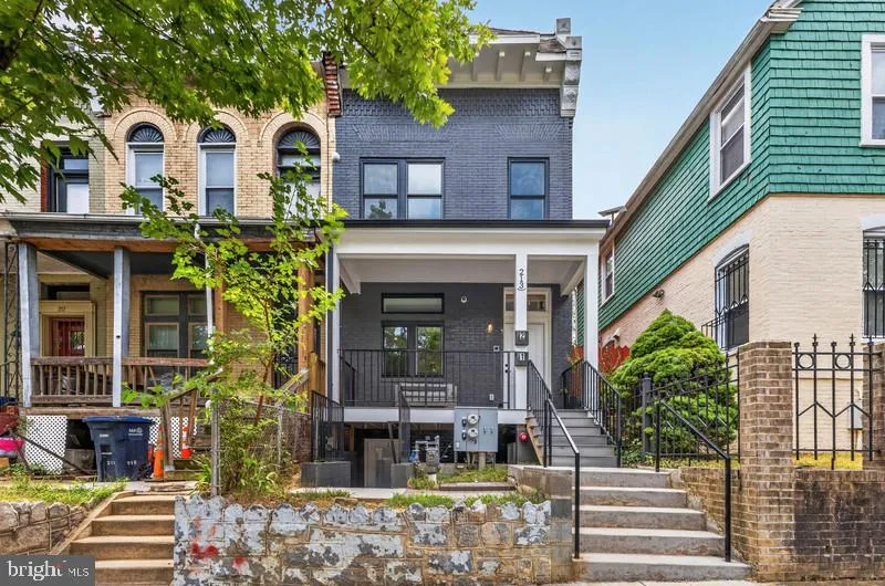 213 SEATON PLACE, Washington, DC 20002