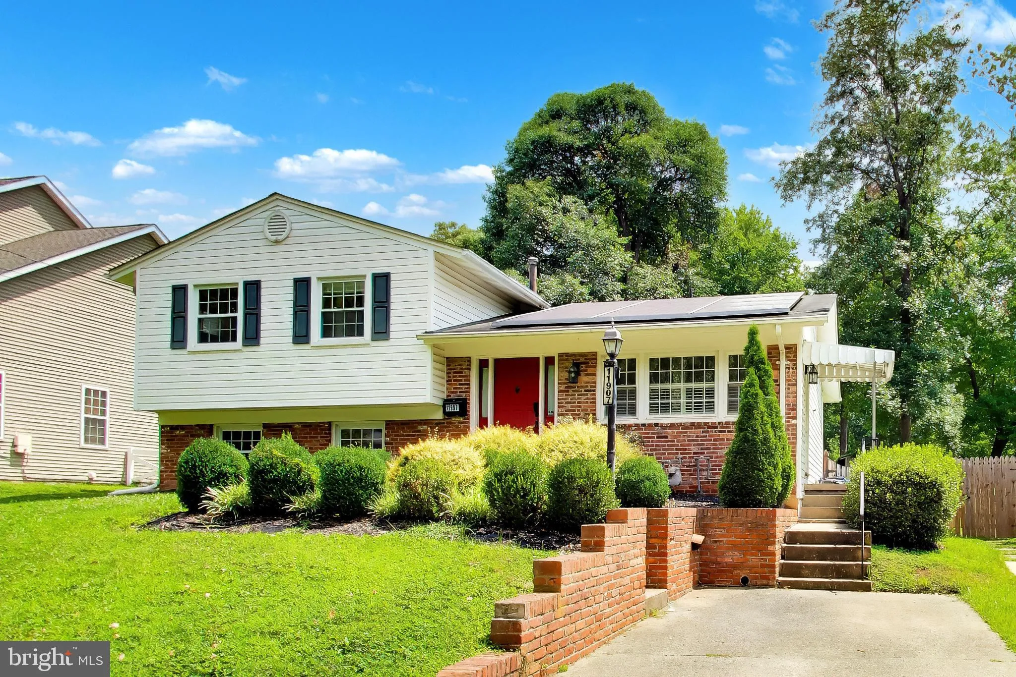 11907 HUNTERS LANE, North Bethesda, MD 20852