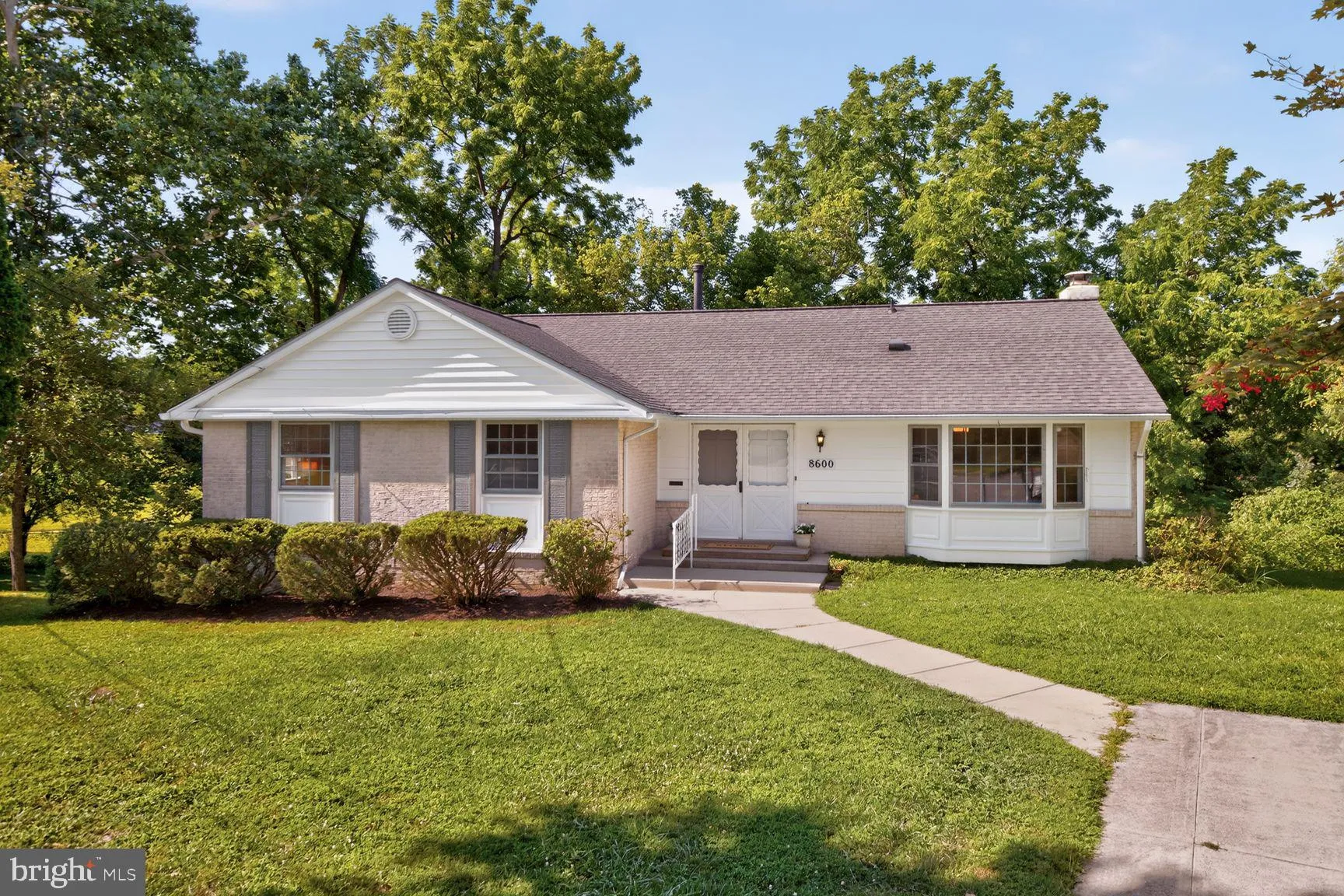 8600 BUCKHANNON DRIVE, Potomac, MD 20854