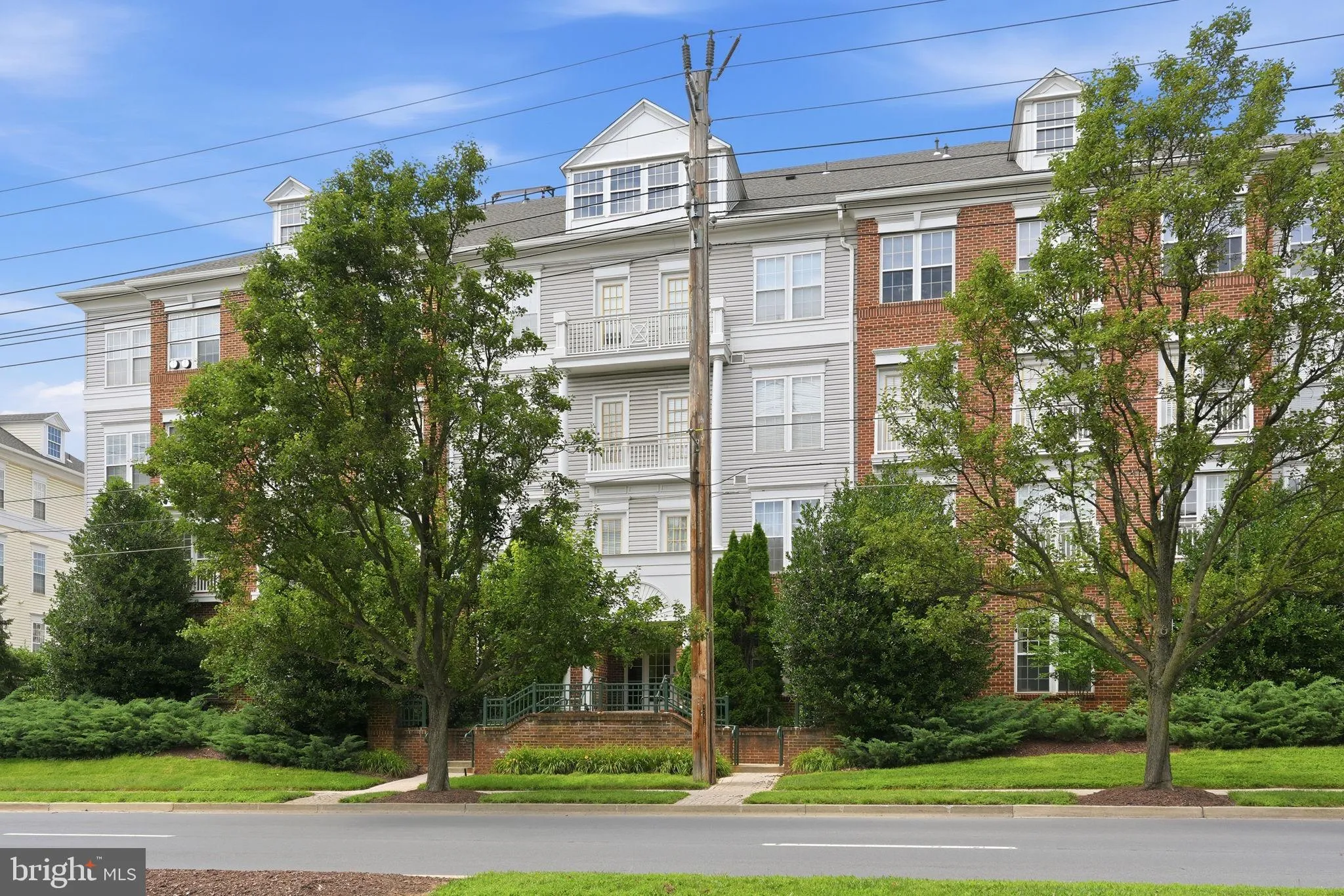 303 REDLAND BOULEVARD, Rockville, MD 20850