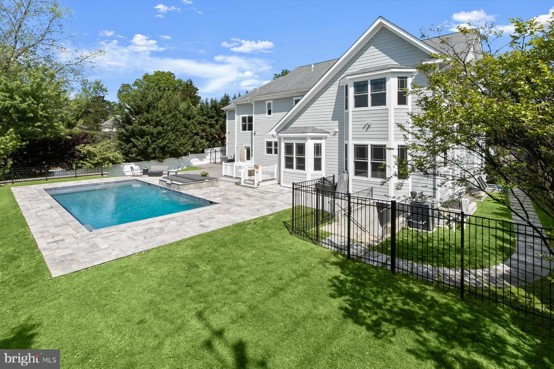 11000 LUXMANOR ROAD, North Bethesda, MD 20852