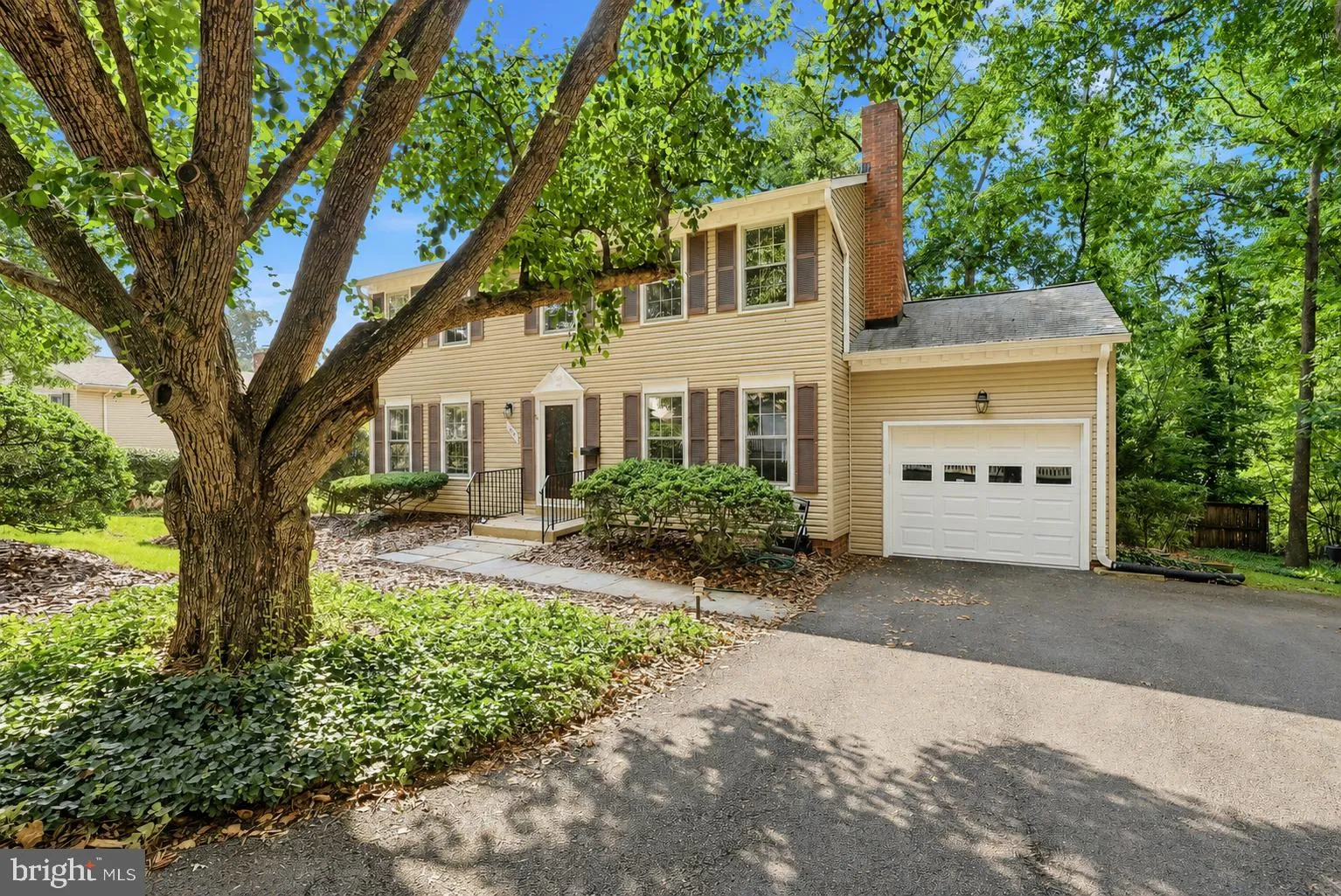 820 QUINCY STREET, Arlington, VA 22204