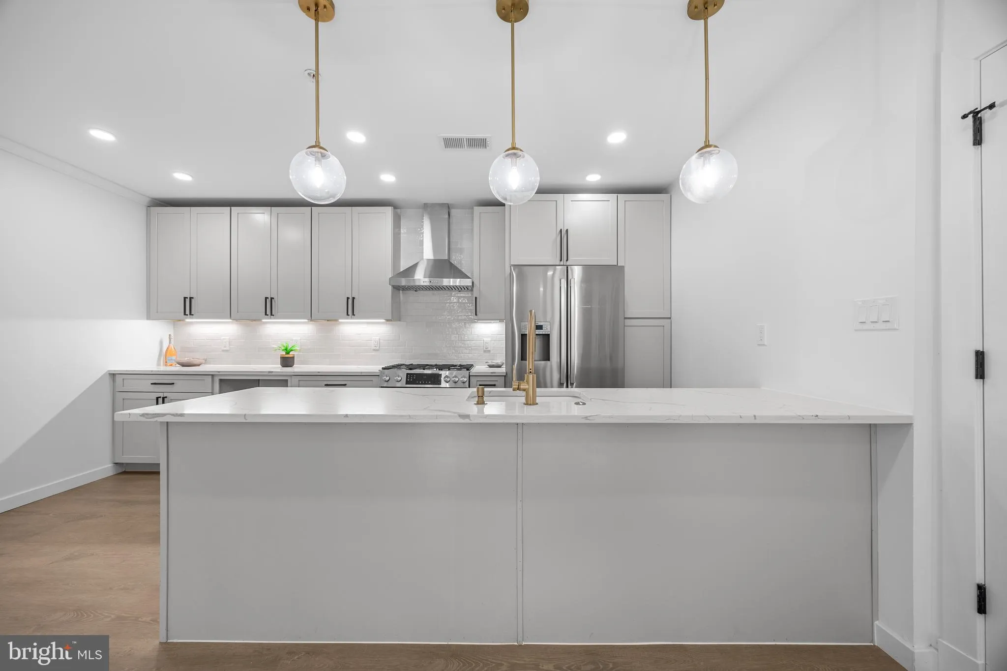 1201 QUINN STREET, Arlington, VA 22209