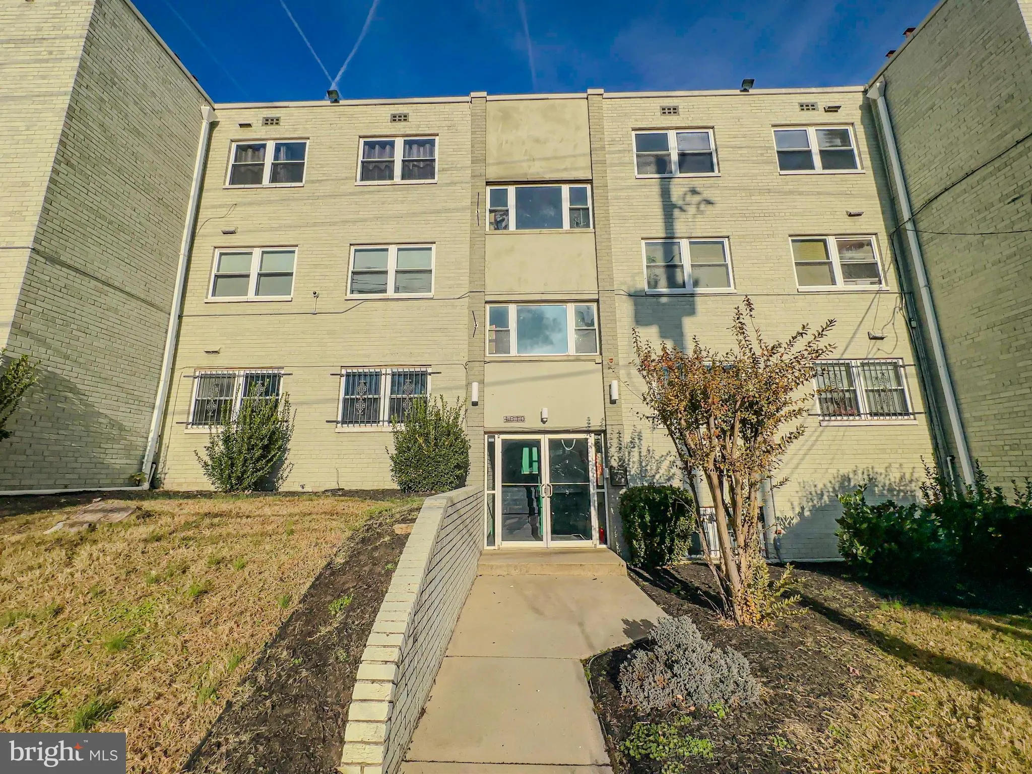 4810 QUARLES STREET, Washington, DC 20019
