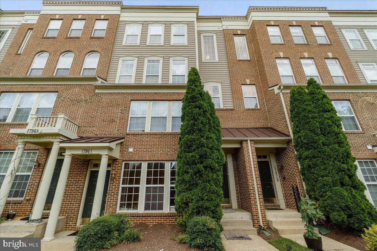 1794 POOLSIDE WAY, Frederick, MD 21701