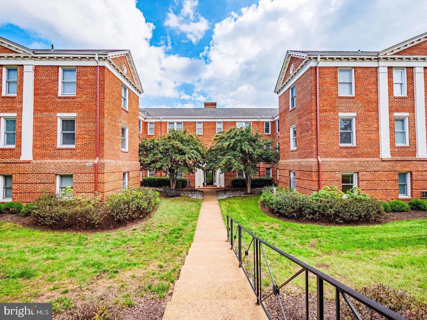 922 WASHINGTON STREET, Alexandria, VA 22314