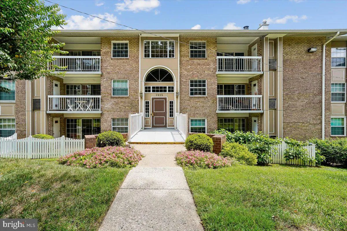 1935 WILSON LANE, Mclean, VA 22102