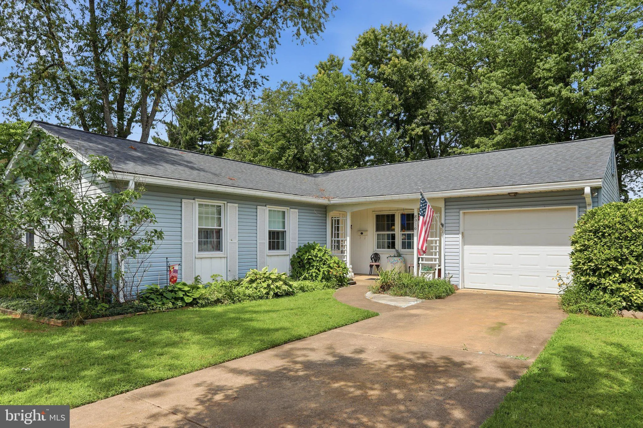 8916 PORTNER AVENUE, Manassas, VA 20110
