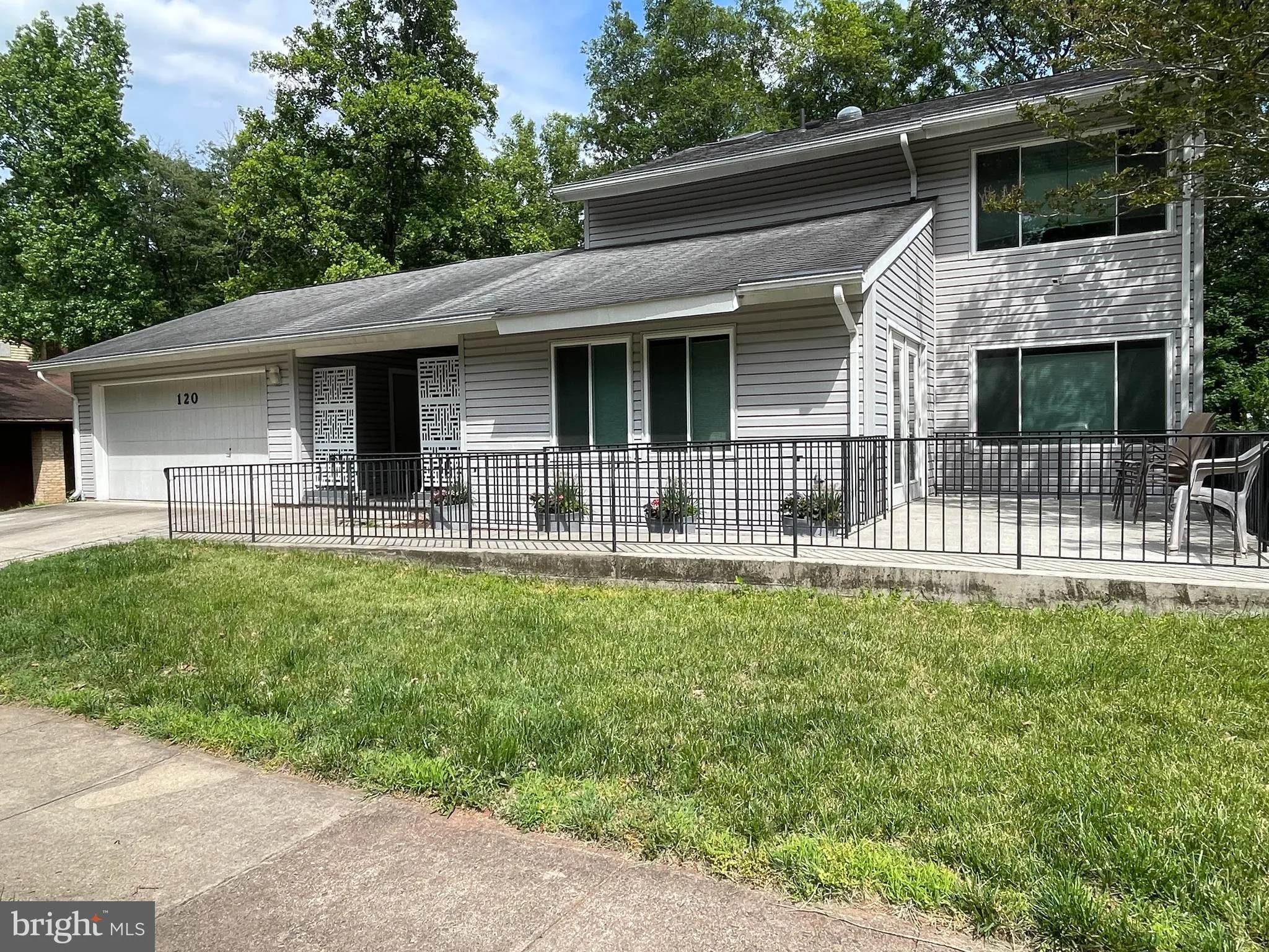 120 MEADOWLAND LANE, Sterling, VA 20164