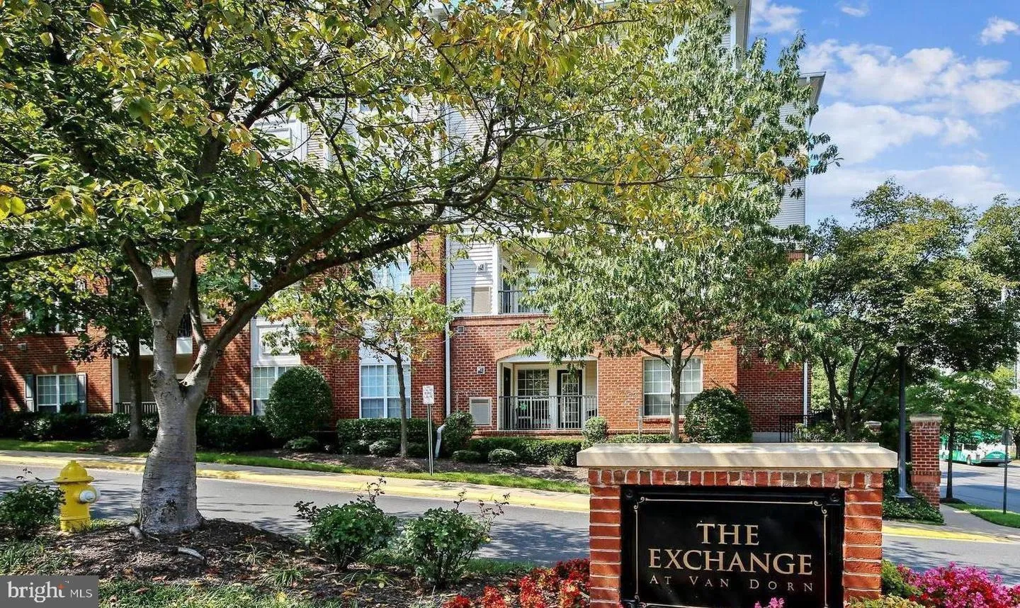 4870 EISENHOWER AVENUE, Alexandria, VA 22304