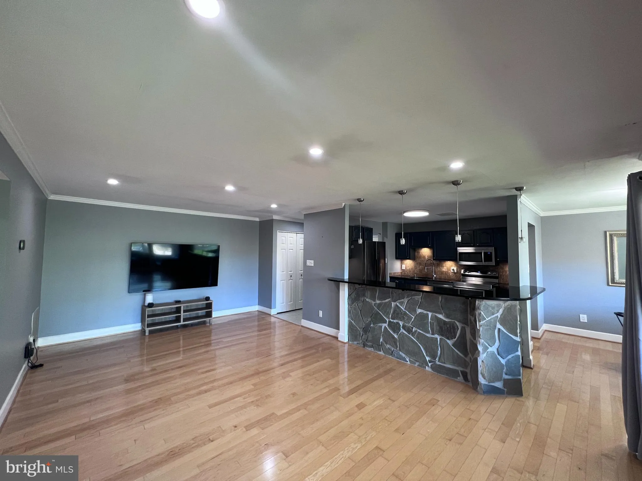 5821 EDSON LANE, Rockville, MD 20852