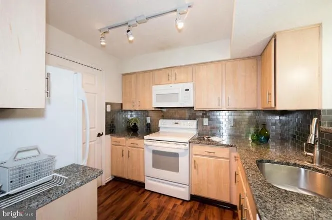 1519 LINCOLN WAY, Mclean, VA 22102
