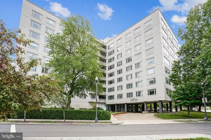 2475 VIRGINIA, Washington, DC 20037