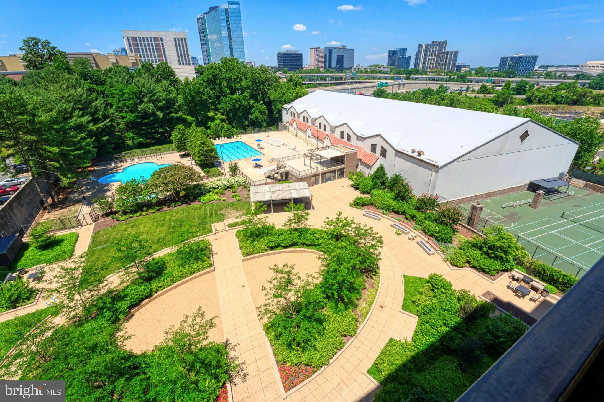 1800 OLD MEADOW ROAD, Mclean, VA 22102