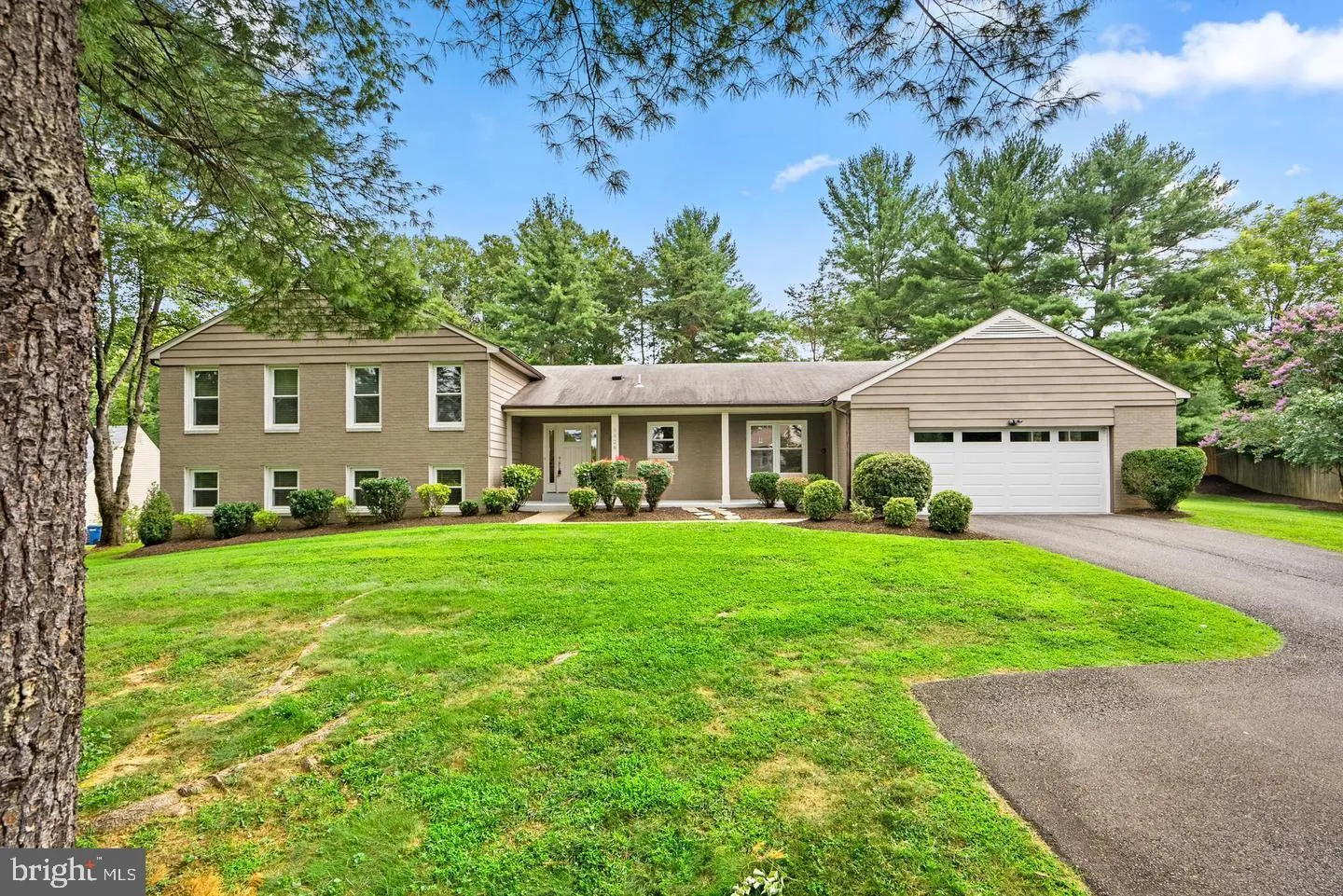 9428 MEADOW SHIRE LANE, Great Falls, VA 22066