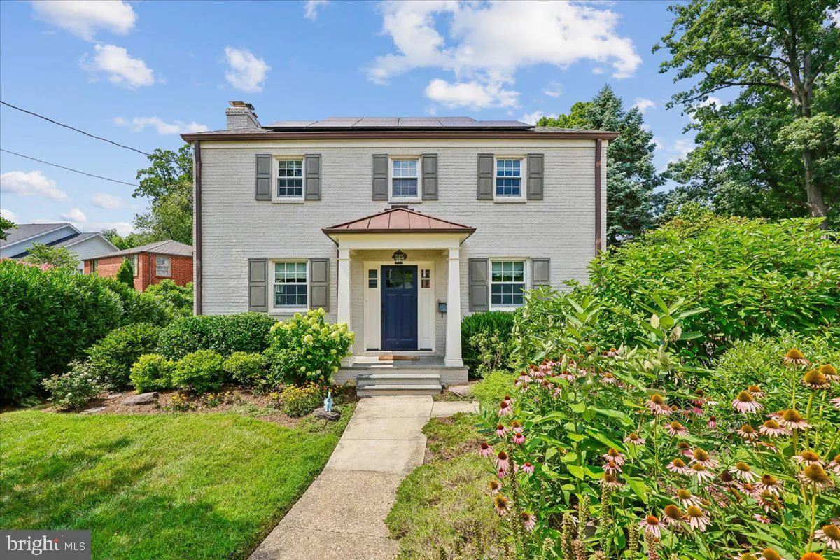 4919 26TH STREET, Arlington, VA 22207