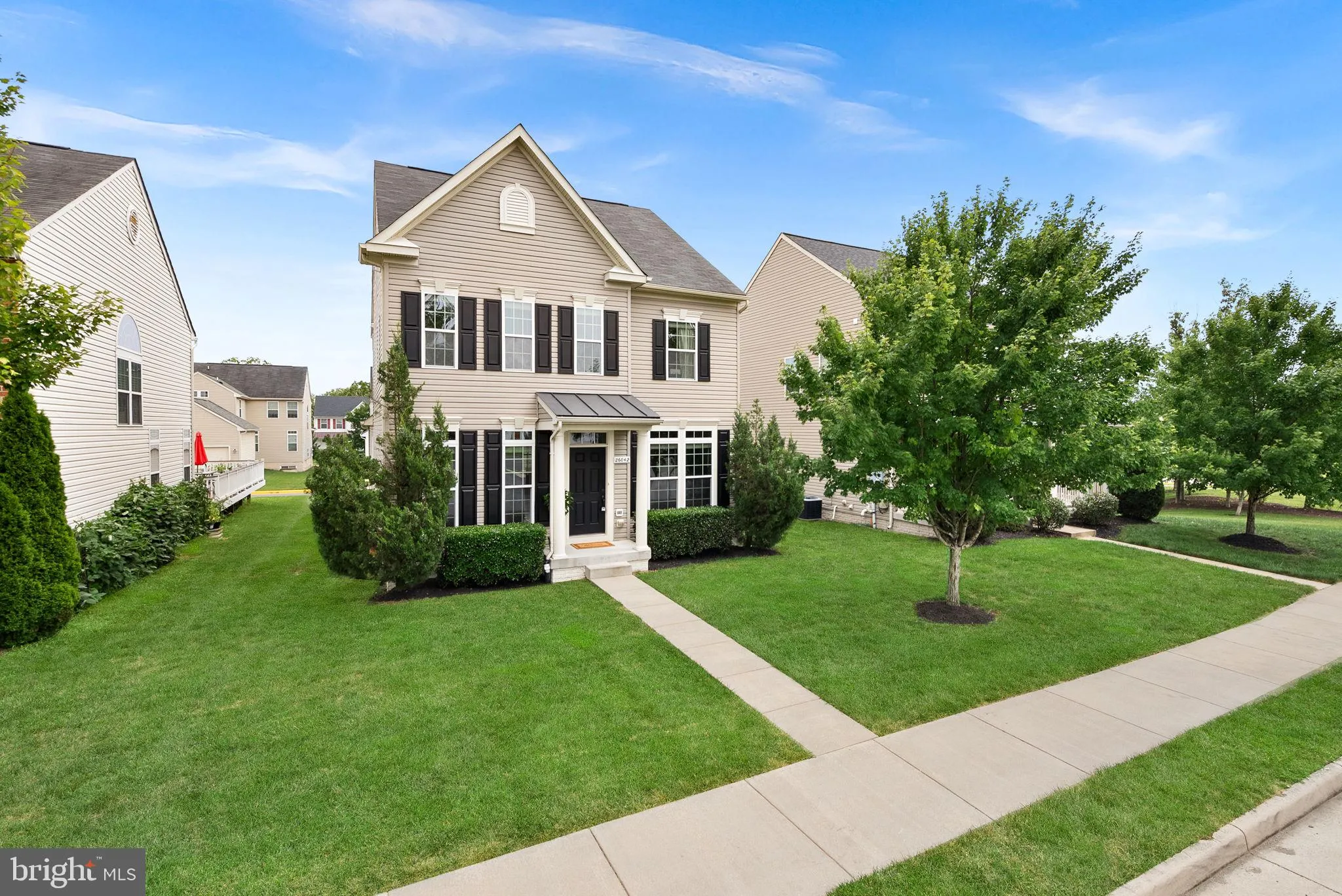 26042 FIRST FROST WAY, Chantilly, VA 20152
