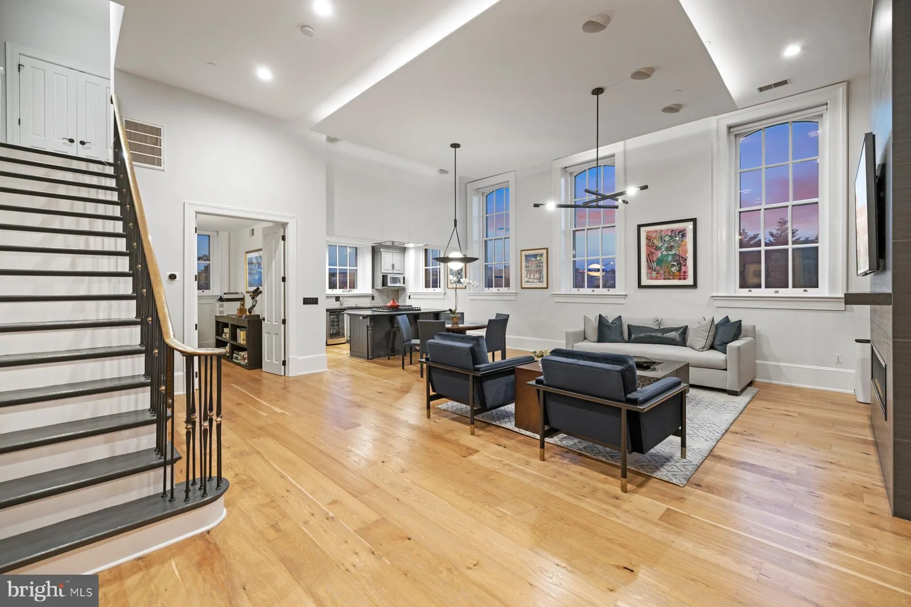 725 5TH STREET, Washington, DC 20003