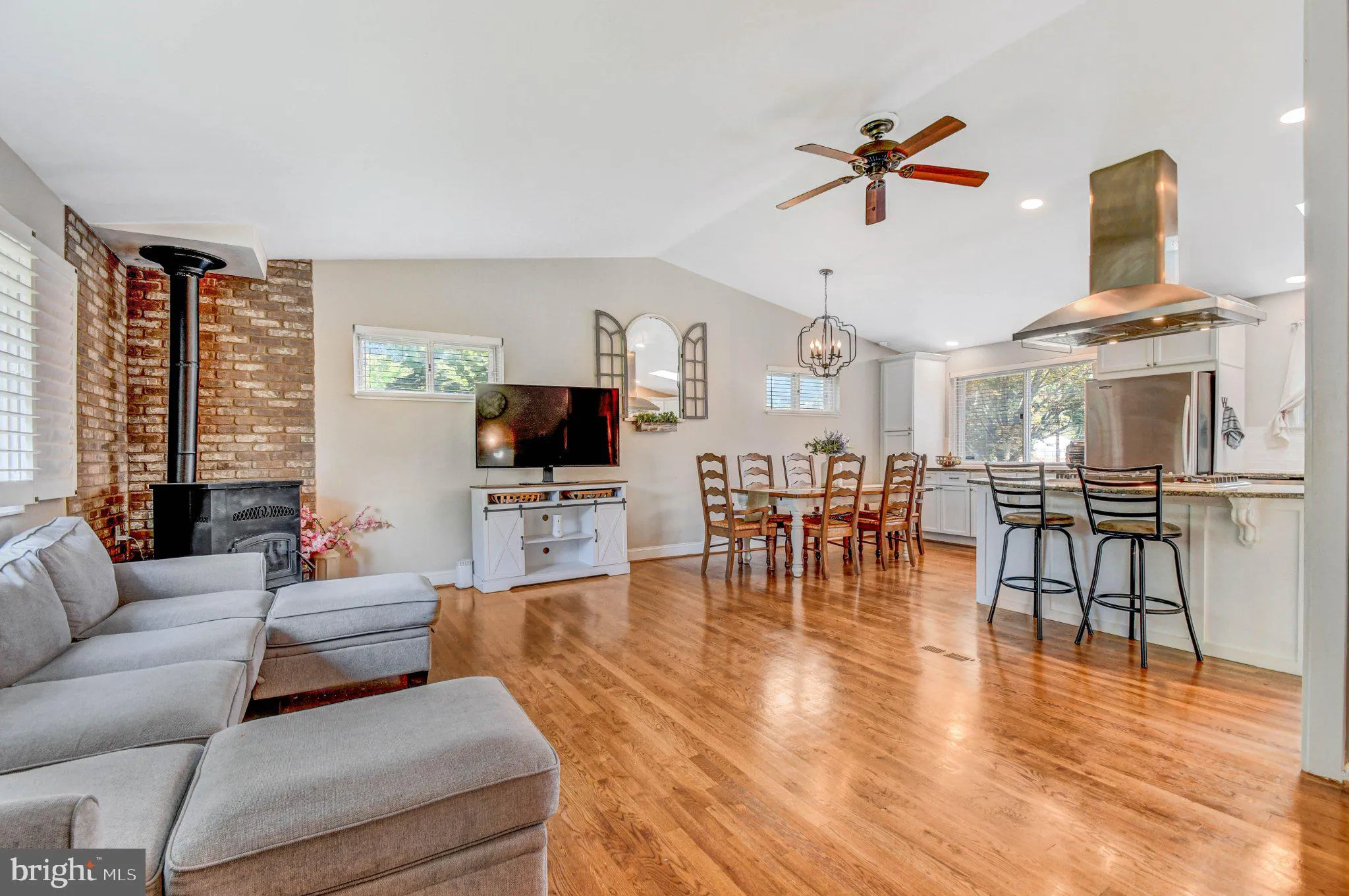 919 PLAYFORD LANE, Silver Spring, MD 20901