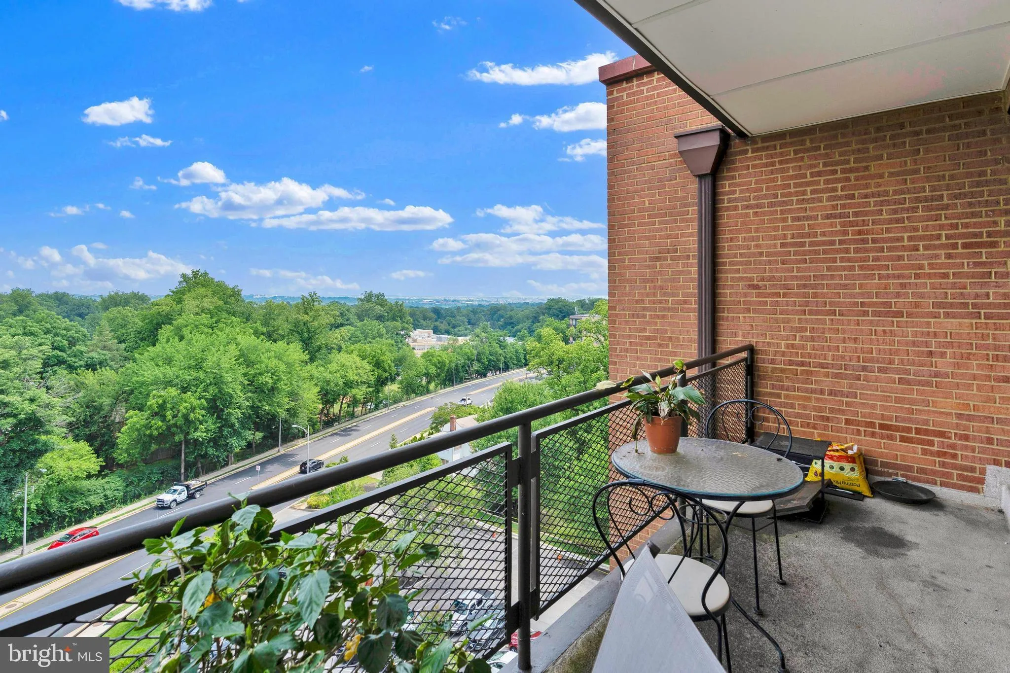 4390 LORCOM LANE, Arlington, VA 22207