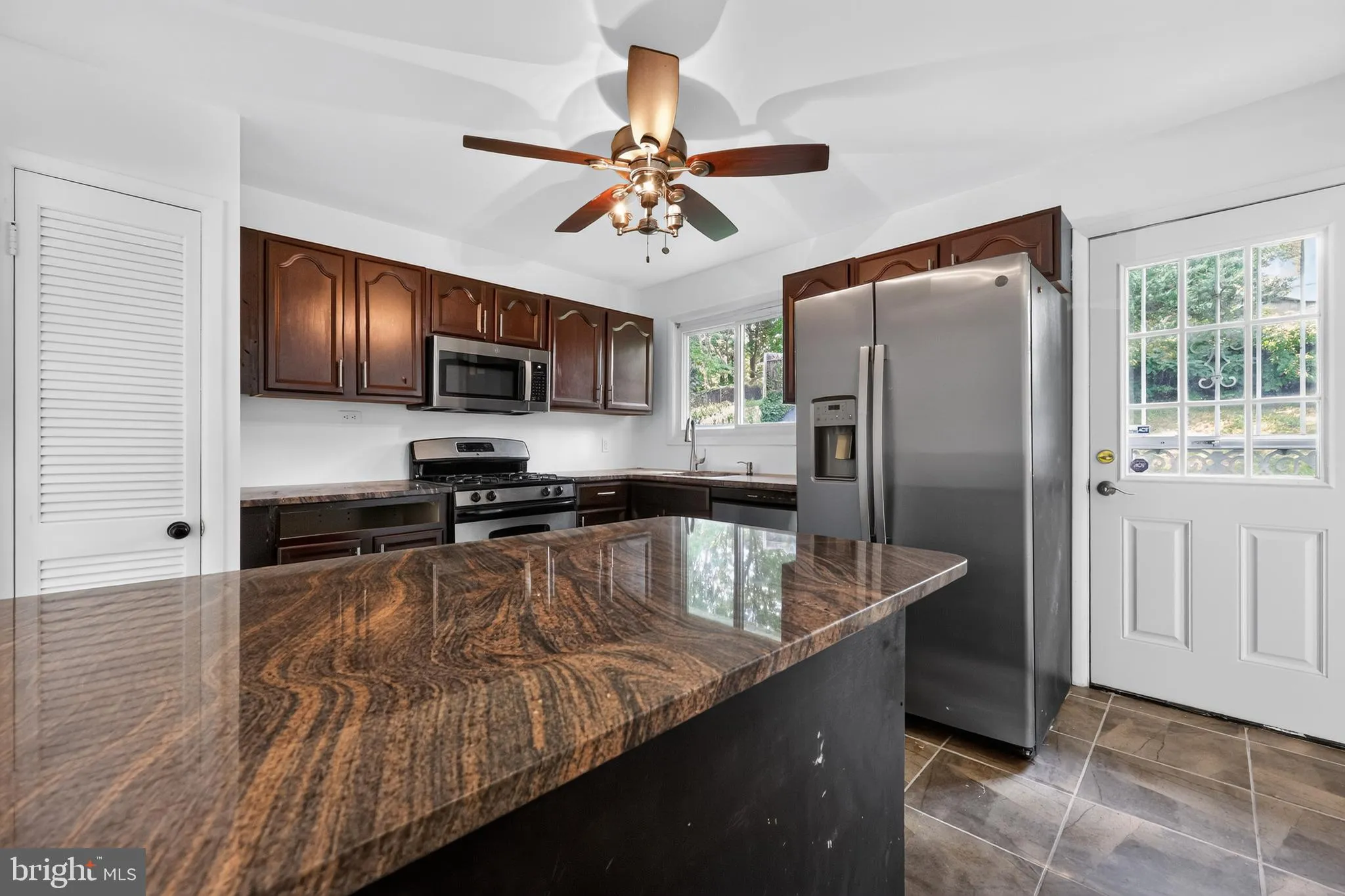 1700 JARVIS AVENUE, Oxon Hill, MD 20745