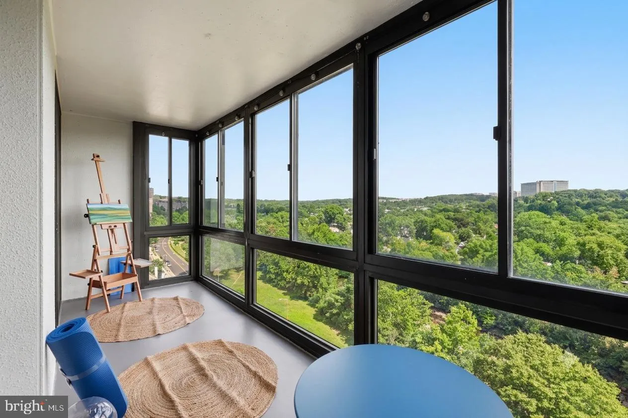 5300 HOLMES RUN PARKWAY, Alexandria, VA 22304