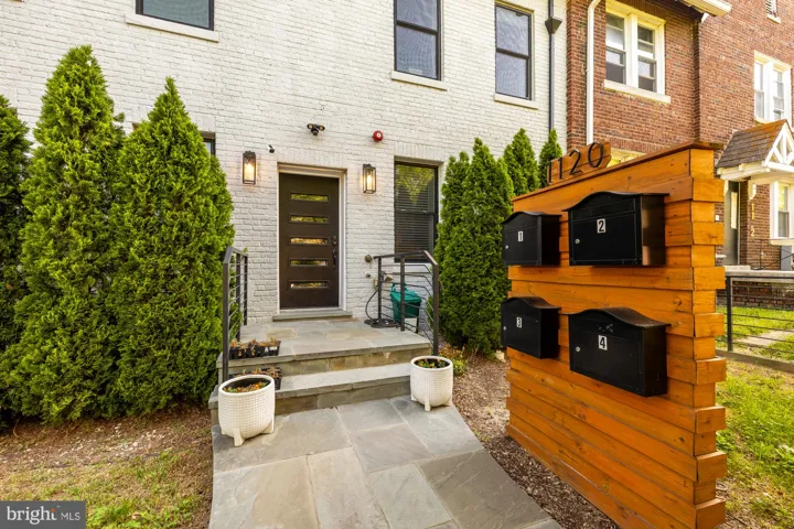 1120 Penn Street Ne, Washington, DC 20002