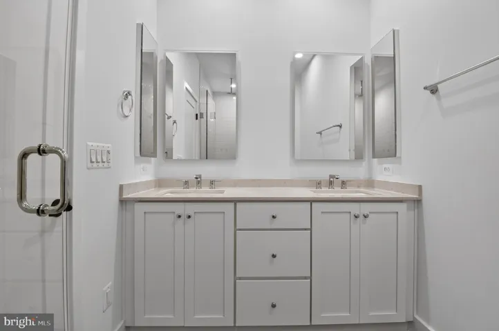 5017 Dulcet Dr, Kensington, MD 20895