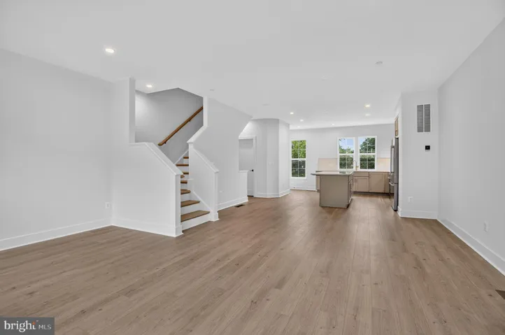 5017 Dulcet Dr, Kensington, MD 20895