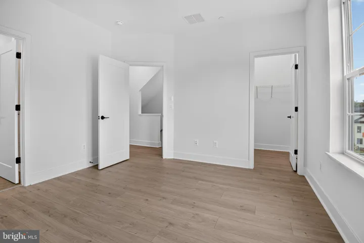 5017 Dulcet Dr, Kensington, MD 20895