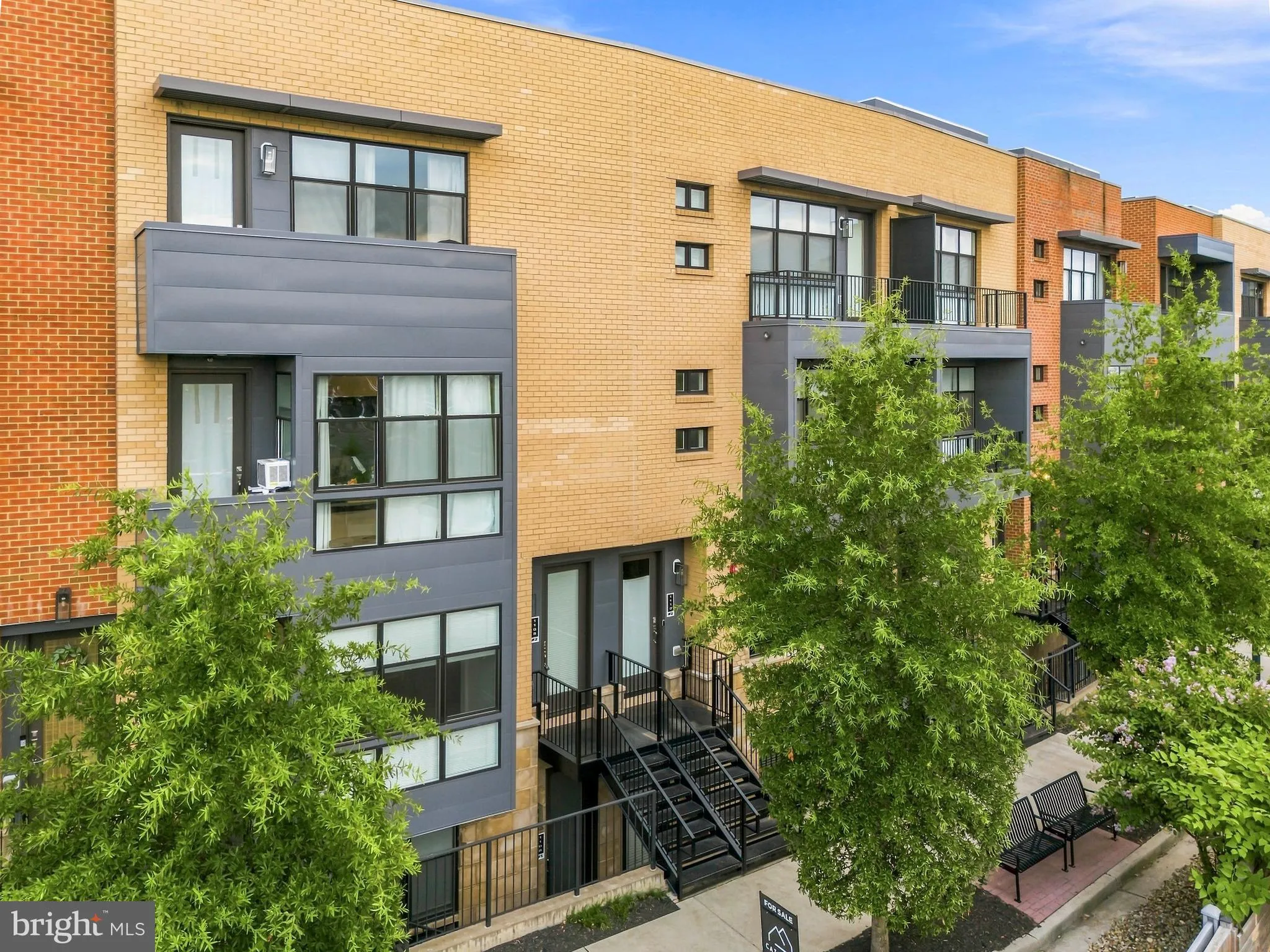 1110 SOUTH HIGHLAND STREET, Arlington, VA 22204