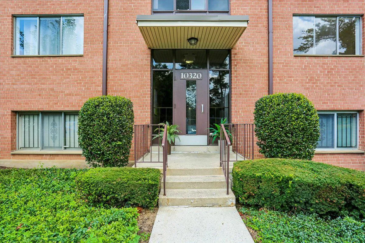 10320 ROCKVILLE PIKE, Rockville, MD 20852