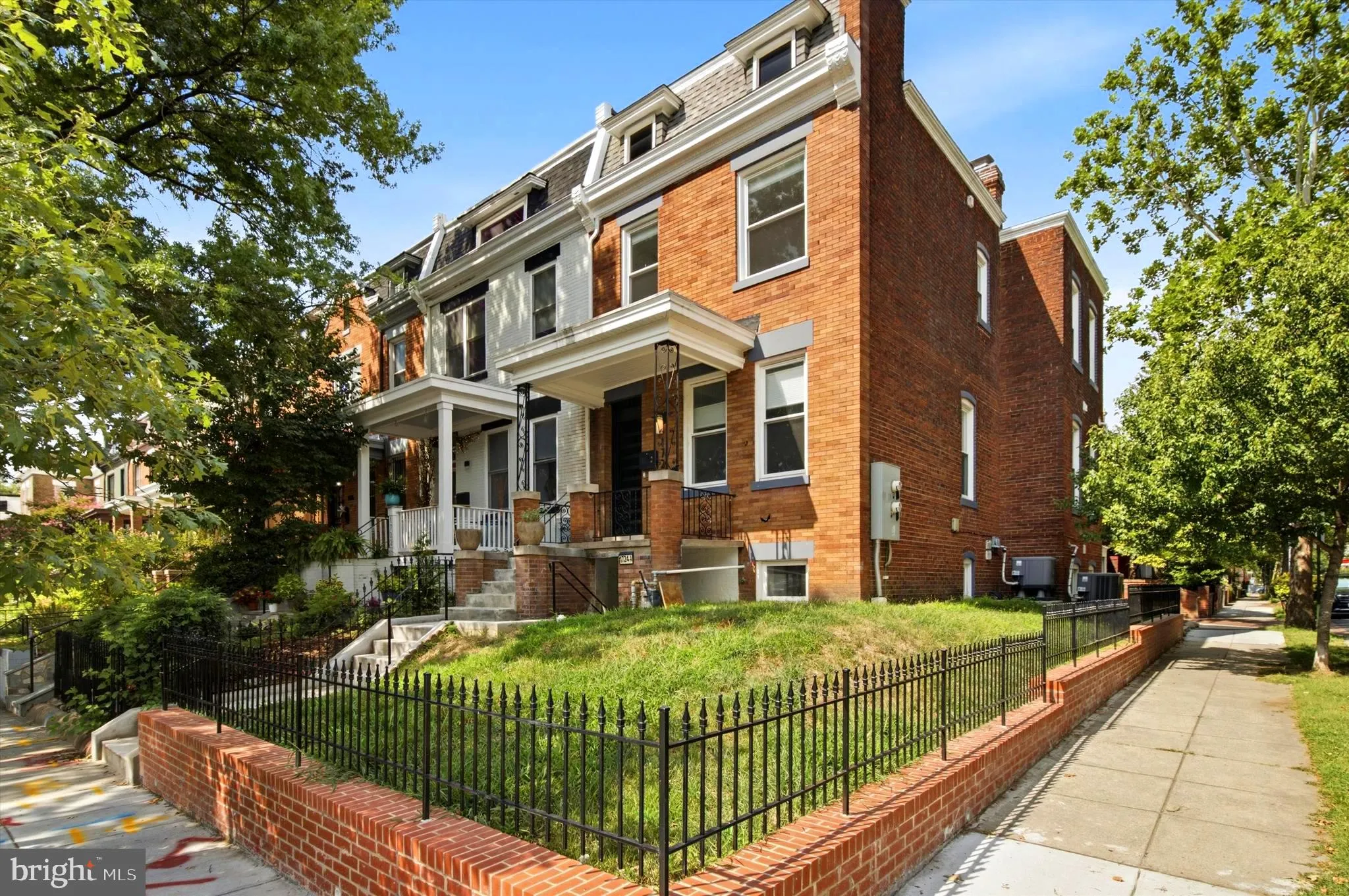 1724 2ND STREET, Washington, DC 20001