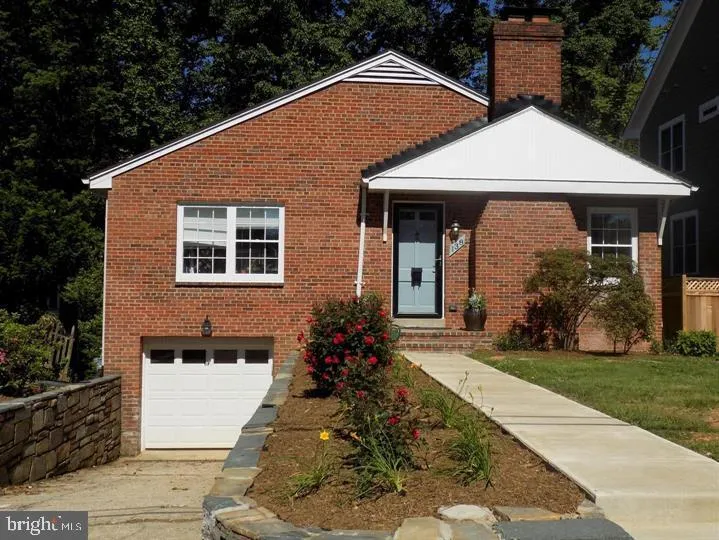 138 ABINGDON STREET, Arlington, VA 22204