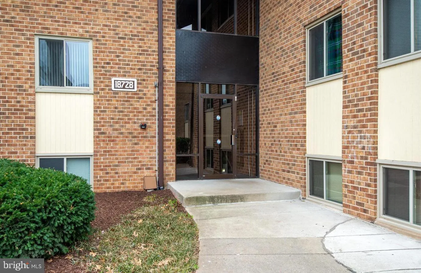 18728 WALKERS CHOICE ROAD, Gaithersburg, MD 20886