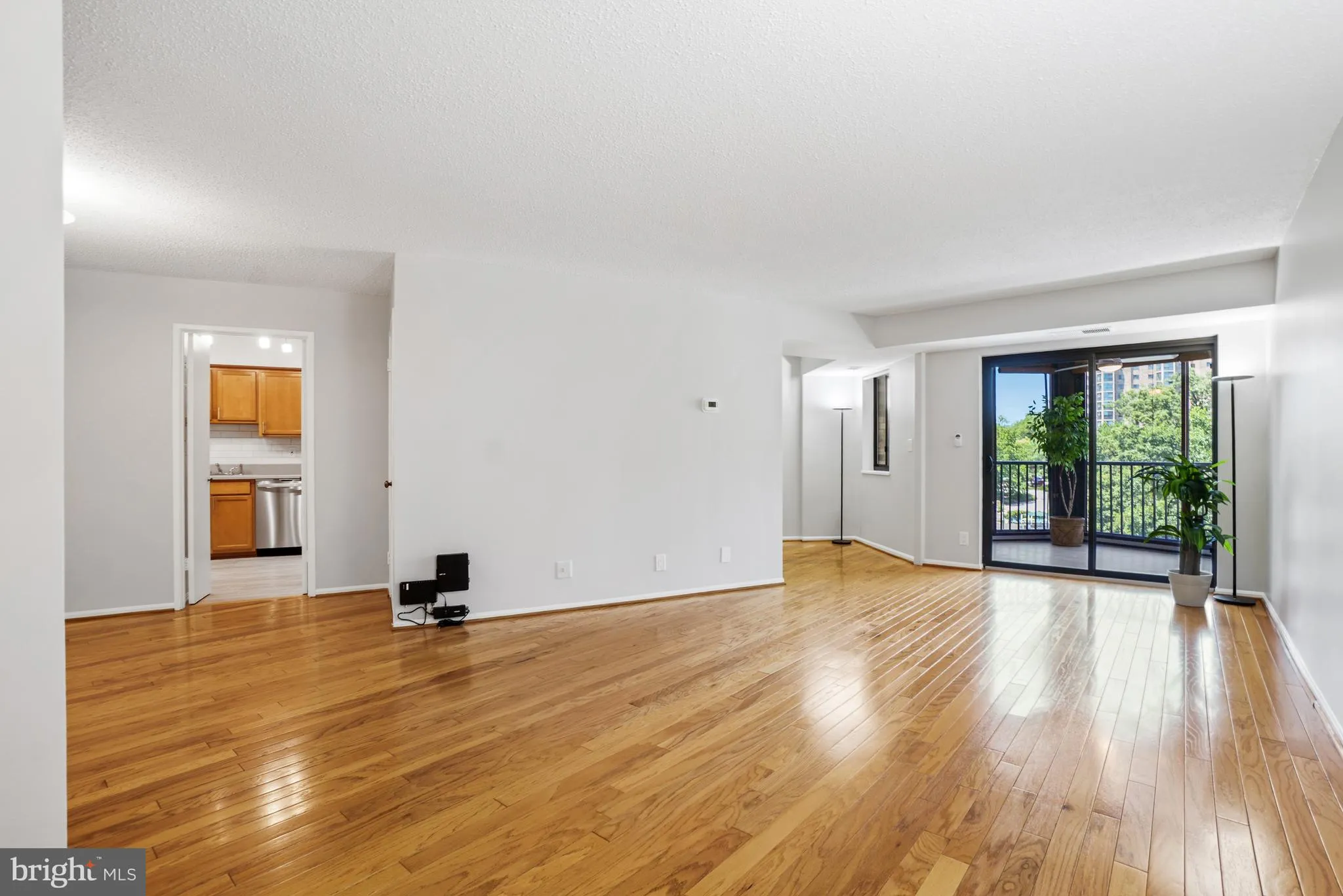 5904 MOUNT EAGLE DRIVE, Alexandria, VA 22303