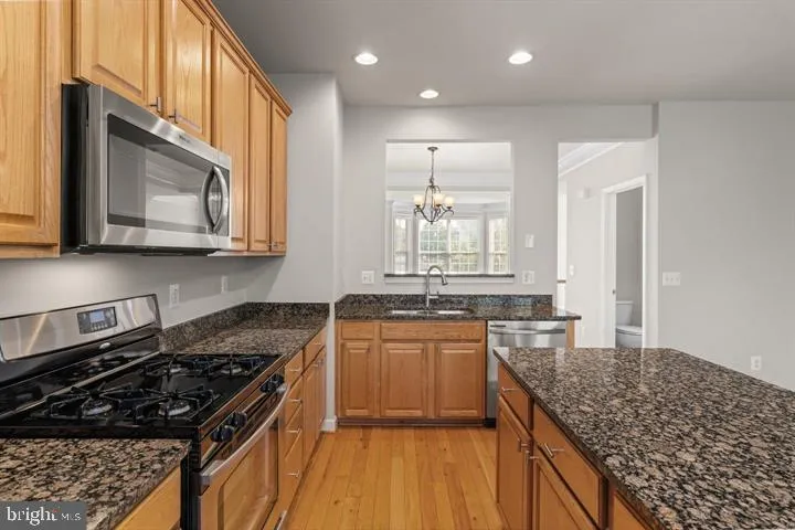 43770 Lees Mill Square, Leesburg, VA 20176