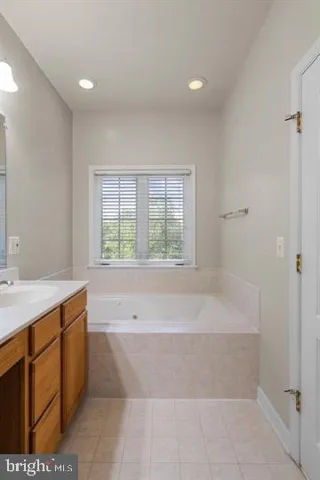 43770 Lees Mill Square, Leesburg, VA 20176