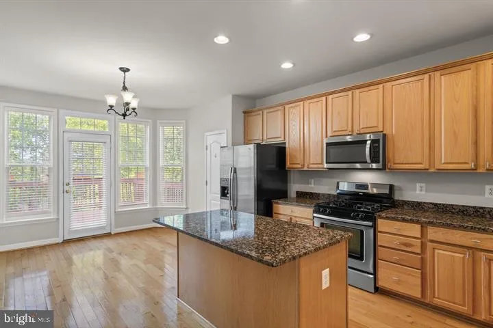 43770 Lees Mill Square, Leesburg, VA 20176