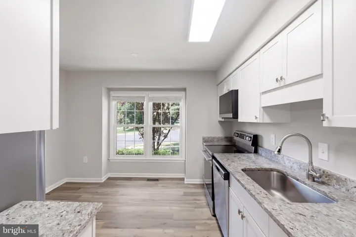 10272 Colony Park Drive, Fairfax, VA 22032