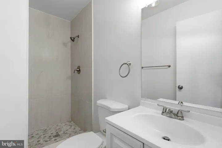 10272 Colony Park Drive, Fairfax, VA 22032